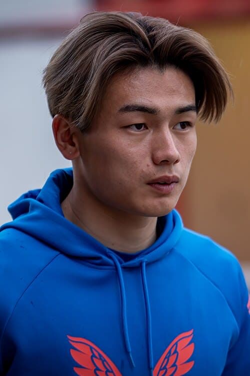 Ayase Ueda
